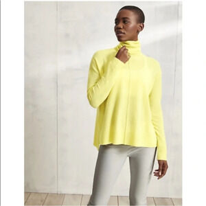 Athleta April Yellow Merino Wool Transit Turtleneck Sweater Women's Size XS